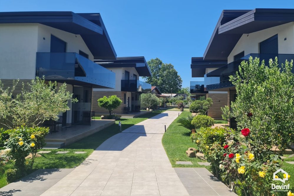 Durres For Sale Villa  Residential complex in Durres Apartment bregdet Residential Complex turistike Booking/AirBnB studio